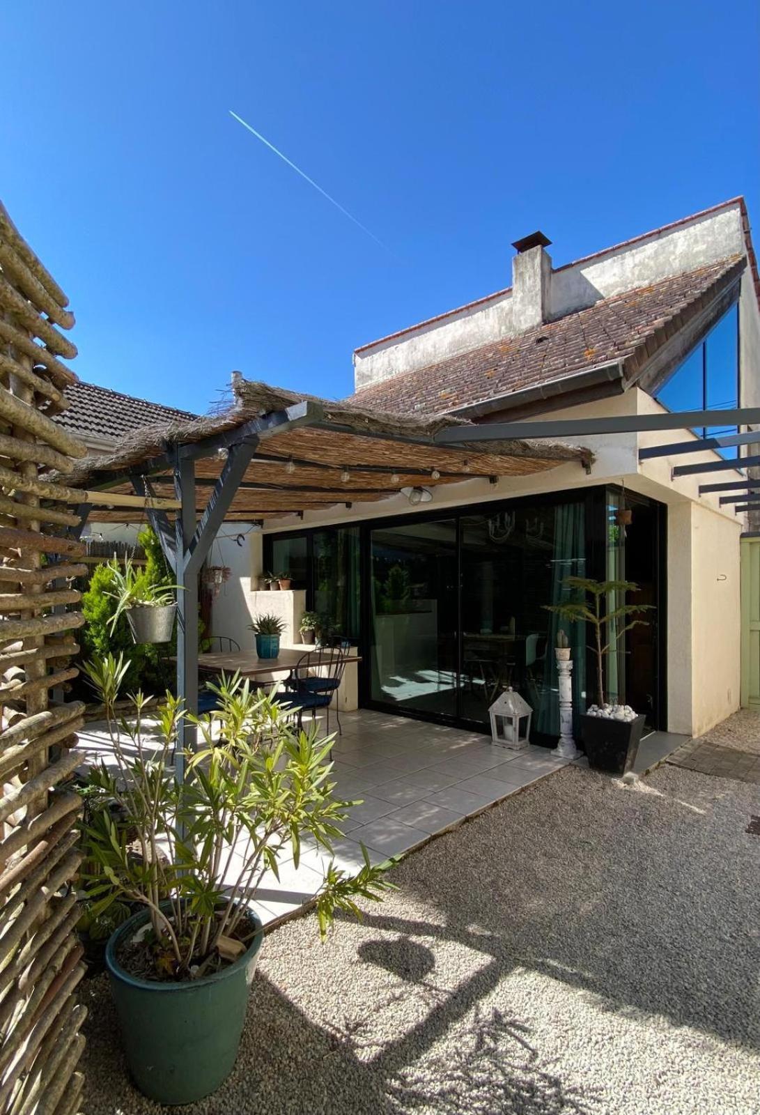 巴龙基尔住宿加早餐旅馆 Farges-les-Chalon 外观 照片